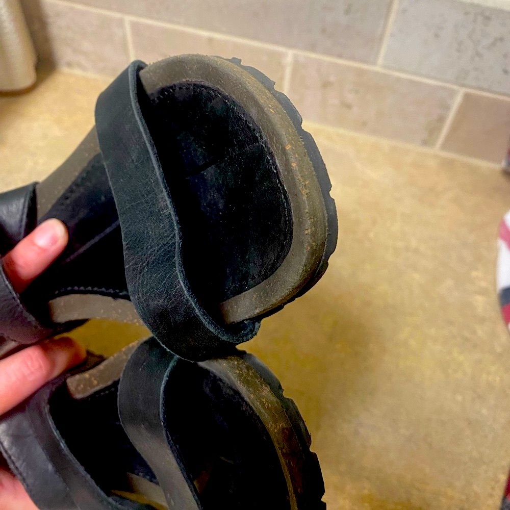 Teva Cabrillo black wedge sandals size 9 - Picture 5 of 5